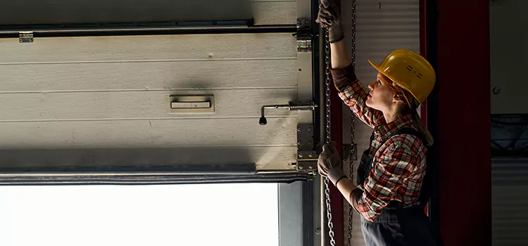 Addressing Common Garage Door Stoppage Issues in Algonquin, IL